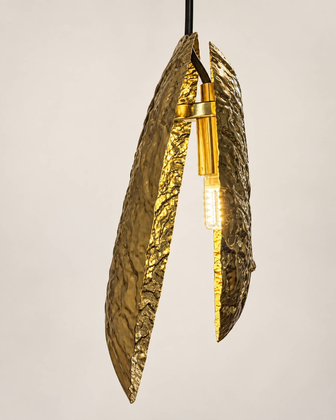 Ether Altalum Pendant Light